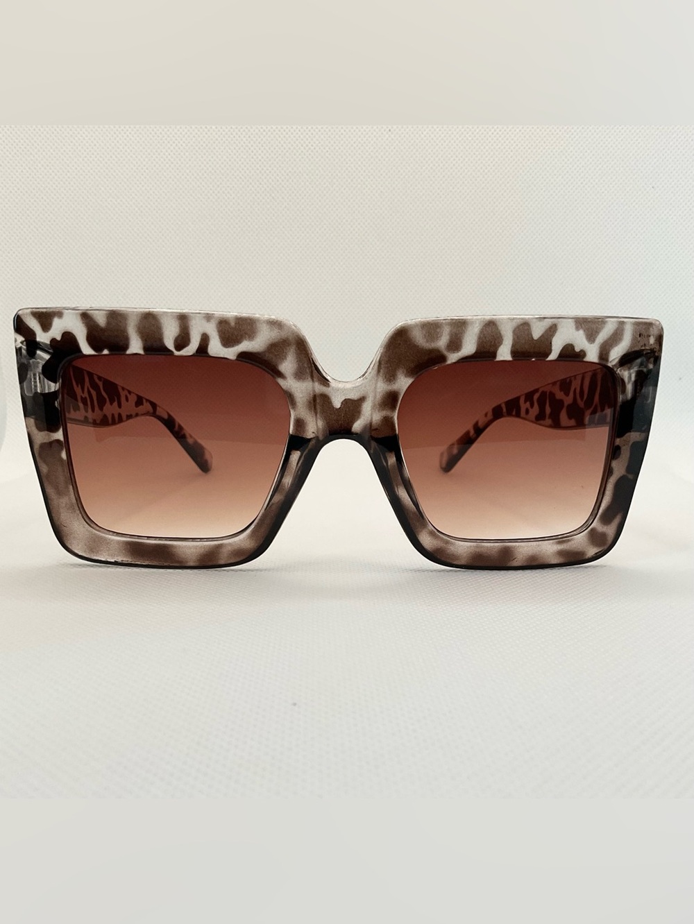 Chic Brown Oversized Tortoiseshell Square Sunglasses | MayZai Boutique